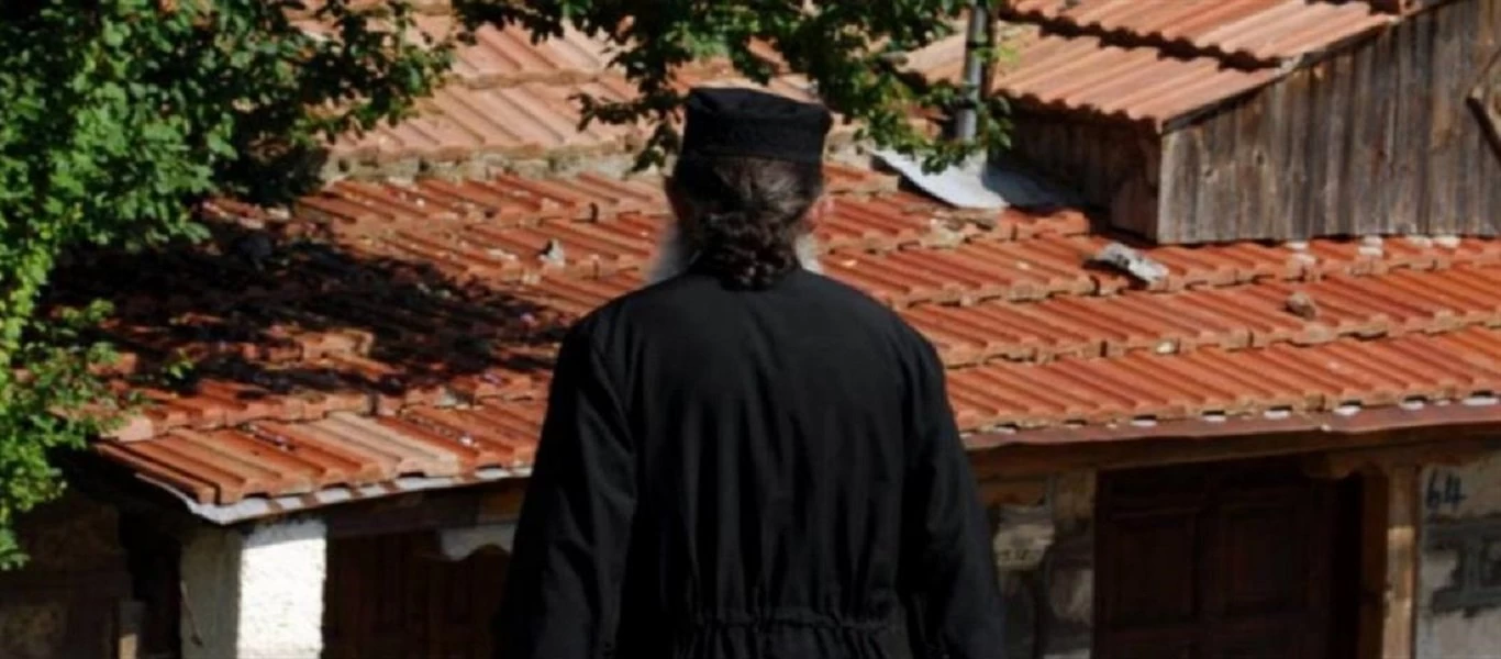Λάρισα: Με κορωνοϊό και ιερέας που ήταν καλεσμένος στον γάμο στον Αμπελώνα